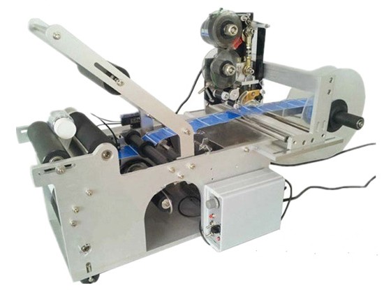 How Does a Labeling Machine Improve Packaging Efficiency and Product Presentation?