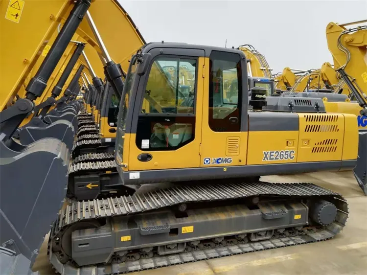 25-30ton Crawler Excavator Xe265c with Hydraulic Hammer