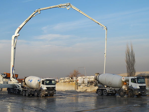 300kw Concrete Pump Truck, 43m Truck Mounted Concrete Pump Syg5360thb 43