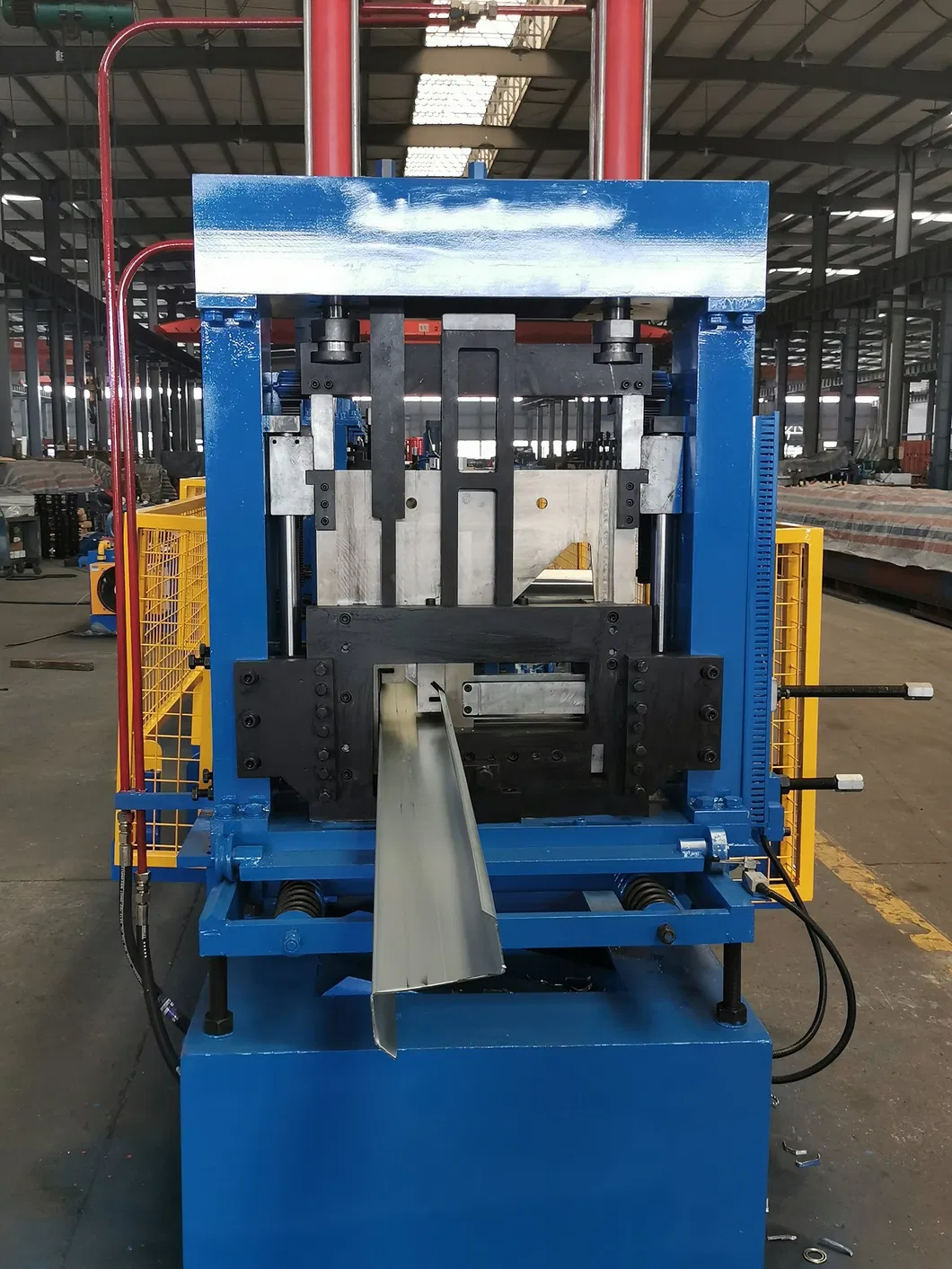 40HP+20gp, Wrapped with Waterproof Cloth Customized C Roll Forming Machine