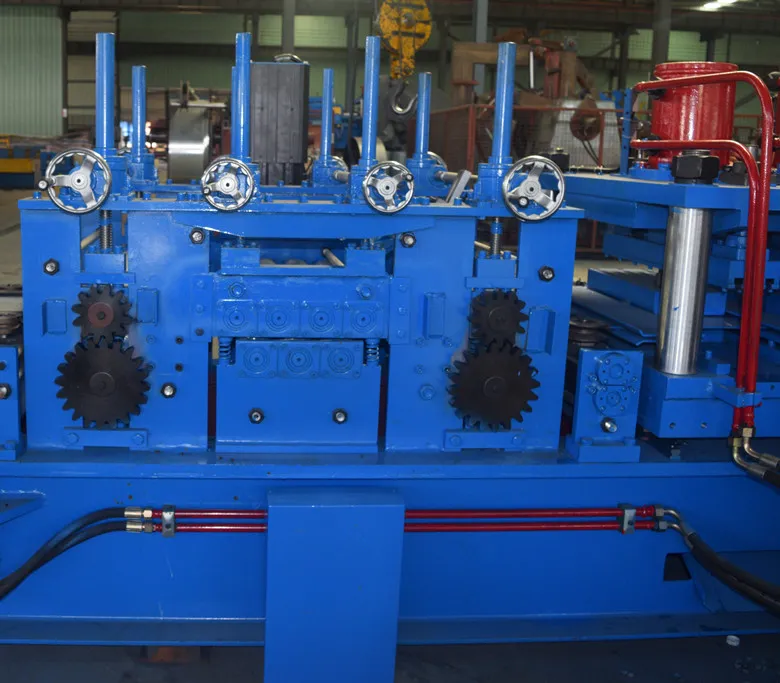 40HP+20gp, Wrapped with Waterproof Cloth Customized C Roll Forming Machine