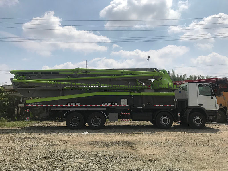 Actros 4141 52m Concrete Equipment Concrete Placing Boom Renewed Beton Pump Machine Truck Mounted Concrete Pump