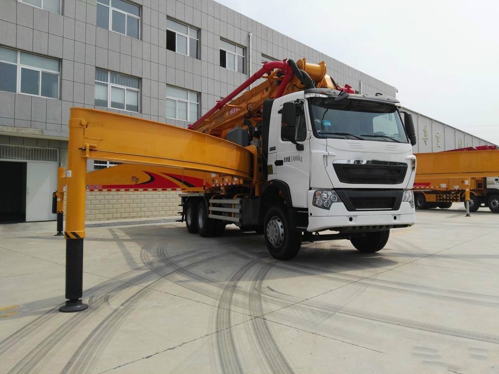 Factory Official 30m Truck-Mounted Pump Machine Hb30K Mobile Small Concrete Pump Truck