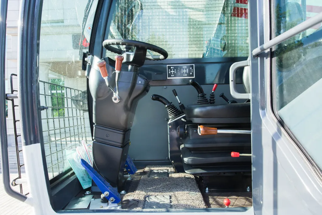 Lgcm 3m3 Capacity Concrete Mixer/ Cement Self Loading Trucks