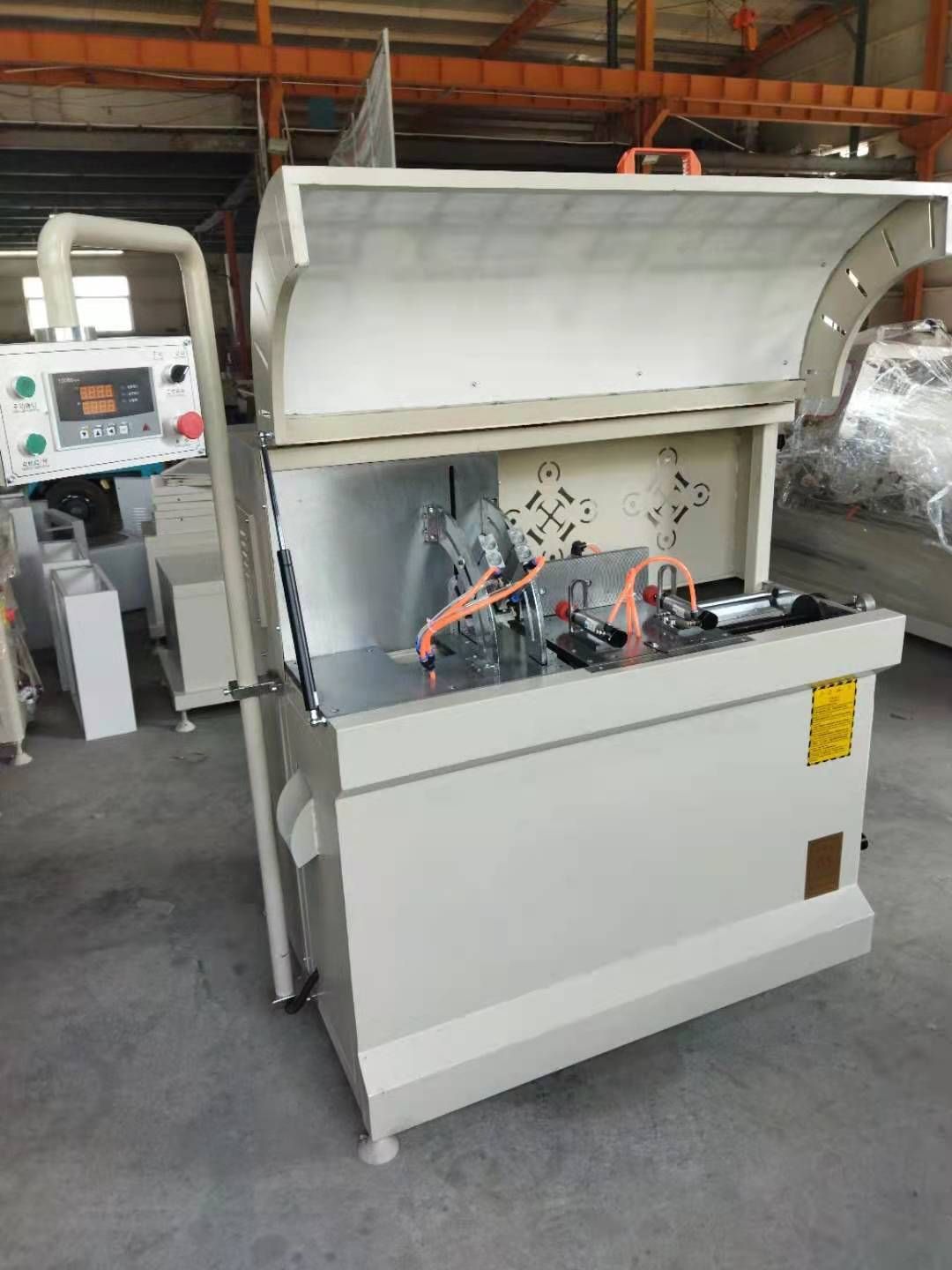 Ljm -CNC-500 Automatic Angle Saw of Aluminum Doors and Windows CNC Machine Corner Cutter of Profiles with Micro Spray Cooling Device