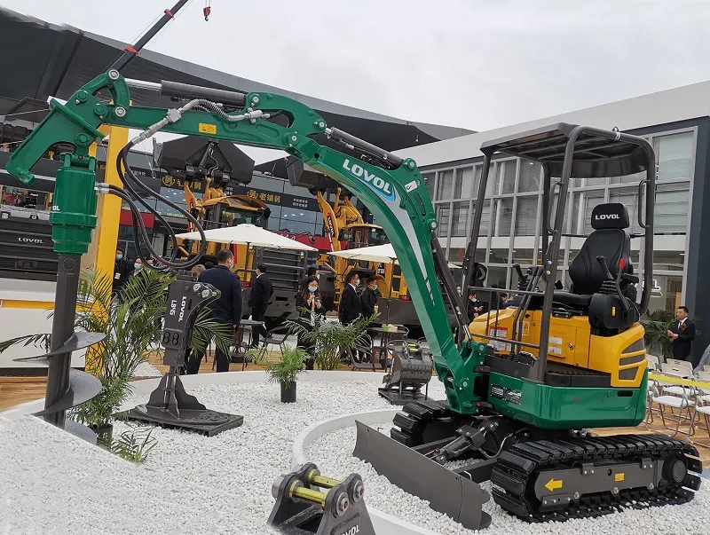 Mini Excavator 1 Ton 11.4kw with Hydrulic Breaker Fr18e2-U for Sale