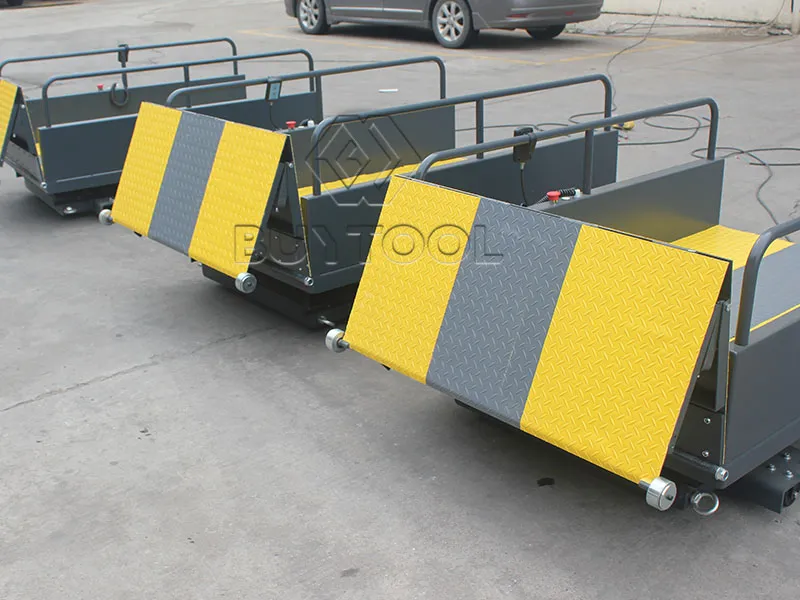 Movable Portable Stairs Disabled Vertical Scissor Wheelchair Lift Platform for Disabled