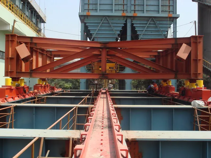 Single Acting 600ton Big Lifting Hydraulic Jacks
