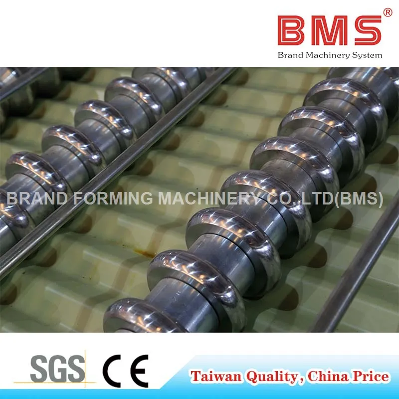 Taiwan Quality Corrugated Roofing Sheet Forming Machine for Yx18-728 Profile
