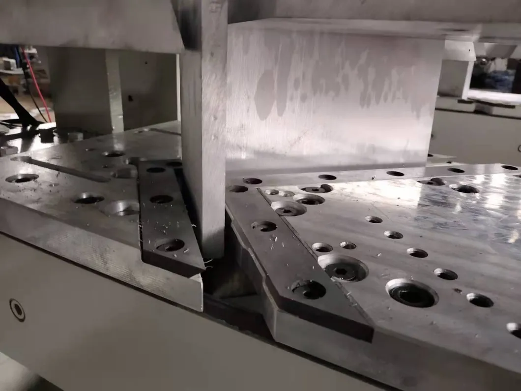 Yuefeng UPVC Window Door Seamless Two Heads Welding Machine